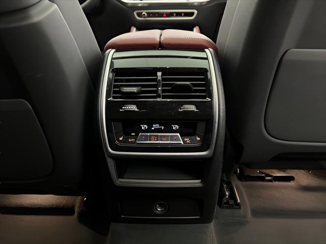 2025 BMW X6 xDrive40i