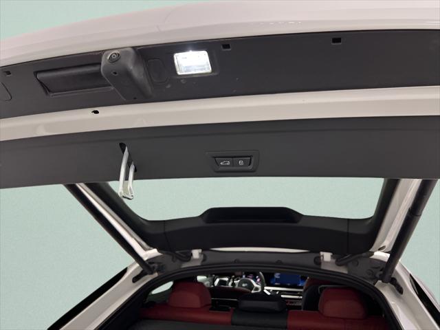 2025 BMW X6 xDrive40i