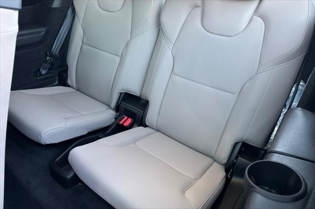 2026 Volvo XC90 Plug-In Hybrid Plus, T8 AWD, Electric/Gasoline, Bright, 7 Seats