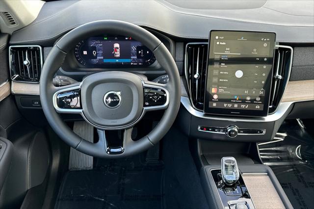 2026 Volvo XC90 Plus, B5 AWD Gas (mild hybrid), Gasoline, Bright, 7 Seats