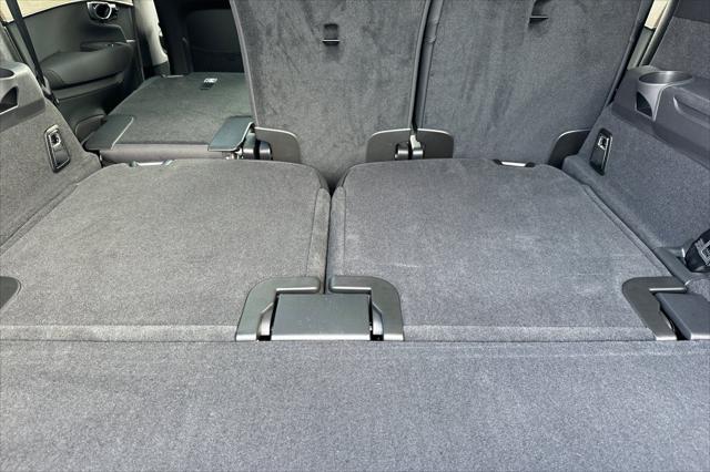 2026 Volvo XC90 Plus, B5 AWD Gas (mild hybrid), Gasoline, Bright, 7 Seats