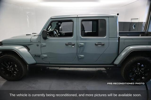 2024 Jeep Gladiator Nighthawk