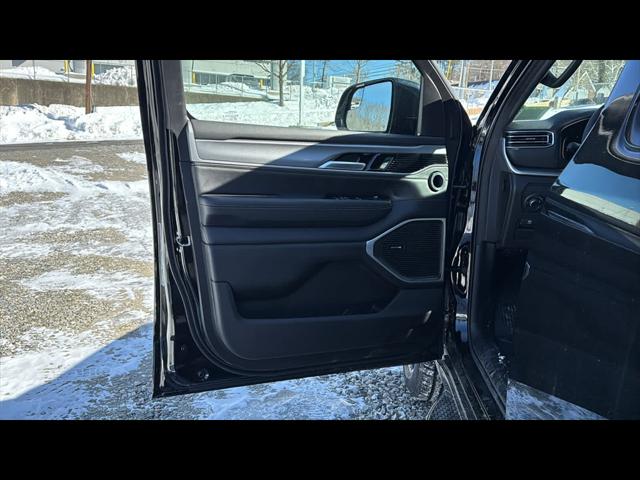2026 Jeep Grand Wagoneer 4x4