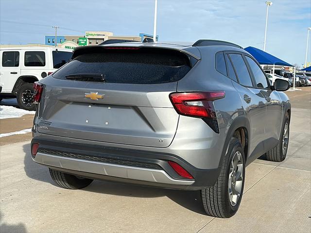 2025 Chevrolet Trax FWD LT