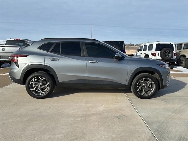 2025 Chevrolet Trax FWD LT
