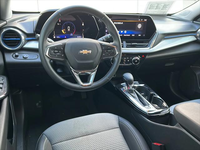 2025 Chevrolet Trax FWD LT