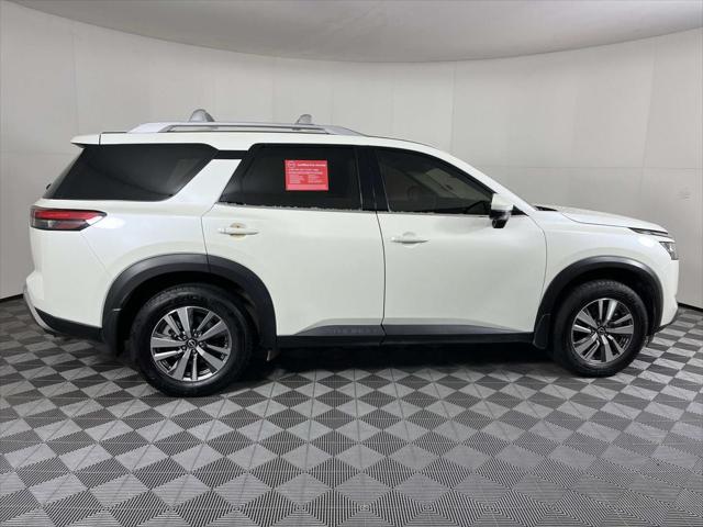 2023 Nissan Pathfinder SL FWD