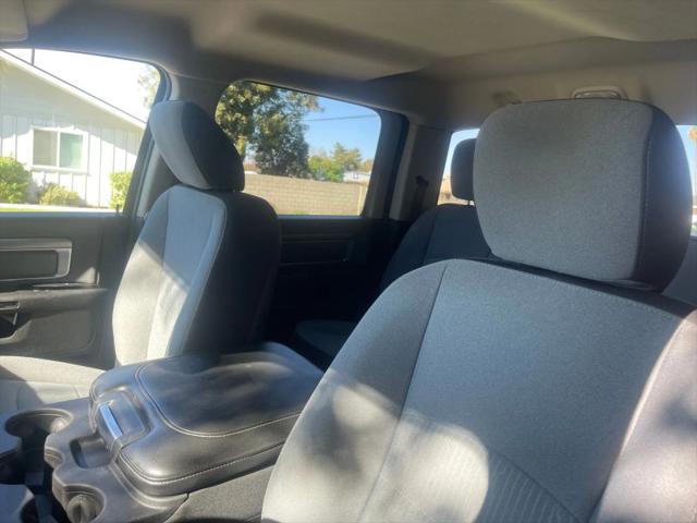 2021 Ram 1500 SLT Crew Cab 4x4 5'7" Box