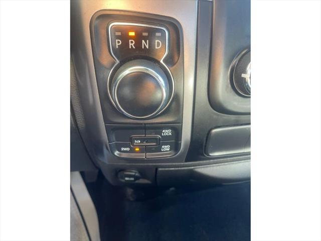 2021 Ram 1500 SLT Crew Cab 4x4 5'7" Box