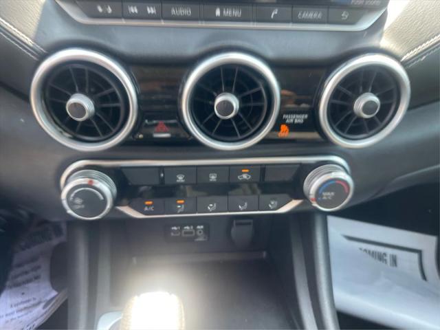 2022 Nissan Sentra SV Xtronic CVT