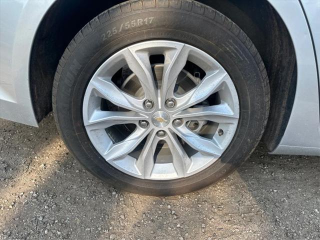 2022 Chevrolet Malibu FWD LT