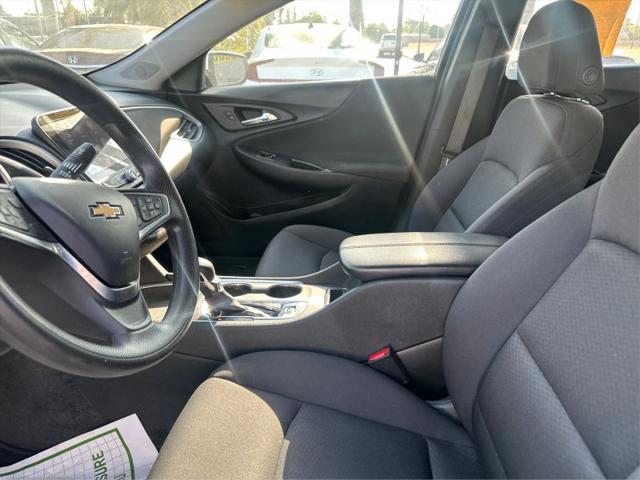 2022 Chevrolet Malibu FWD LT