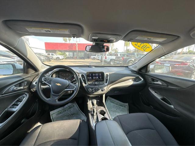 2022 Chevrolet Malibu FWD LT