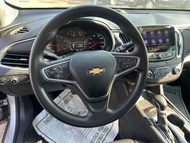 2022 Chevrolet Malibu FWD LT