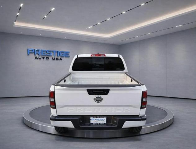2022 Nissan Frontier Crew Cab S 4x2