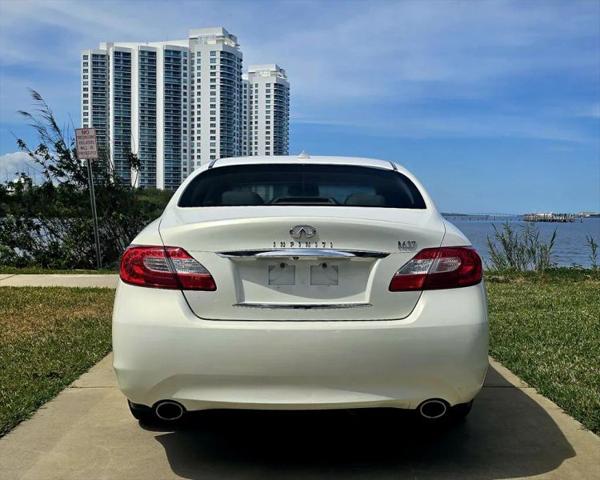 2012 INFINITI M37 M37