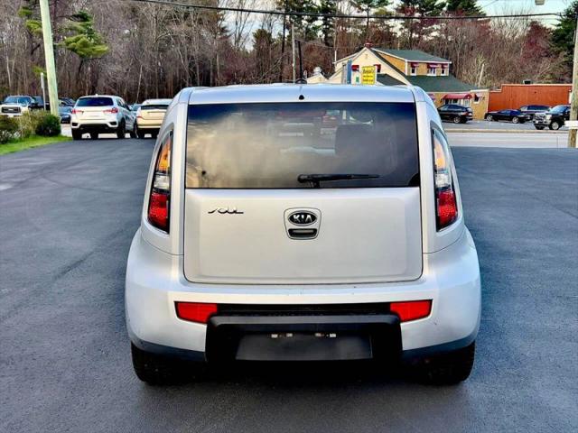 2011 Kia Soul +