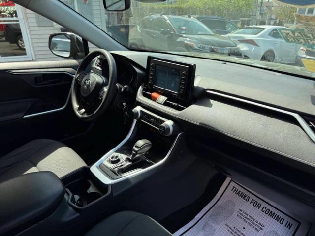 2020 Toyota RAV4 Hybrid LE