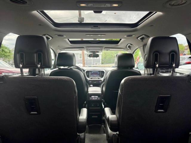 2017 GMC Acadia SLT-1