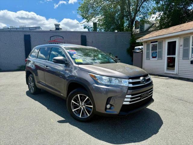 2019 Toyota Highlander Hybrid XLE for sale in Everett, MA
