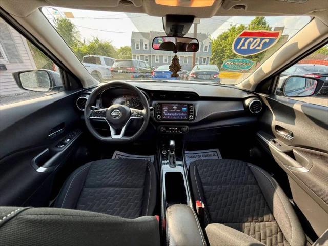 2021 Nissan Kicks SV Xtronic CVT