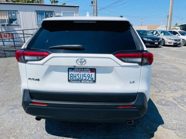 2019 Toyota RAV4 LE