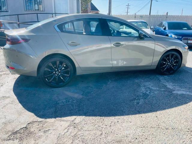 2024 Mazda Mazda3 2.5 Carbon Turbo