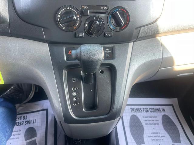 2018 Nissan NV200 SV