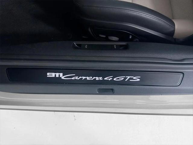2025 Porsche 911 Carrera 4 GTS