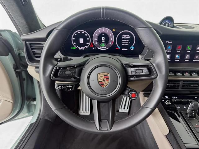 2025 Porsche 911 Carrera 4 GTS