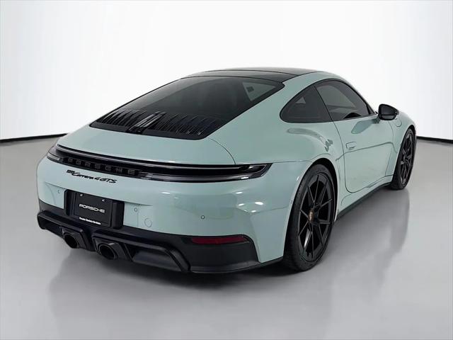 2025 Porsche 911 Carrera 4 GTS