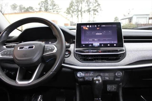 2022 Jeep Compass Latitude FWD