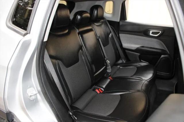 2022 Jeep Compass Latitude FWD
