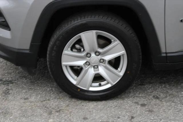 2022 Jeep Compass Latitude FWD