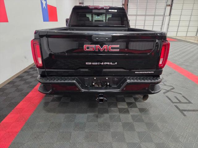 2022 GMC Sierra 2500HD 4WD Crew Cab Standard Bed Denali
