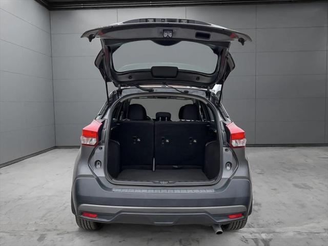 2019 Nissan Kicks SR