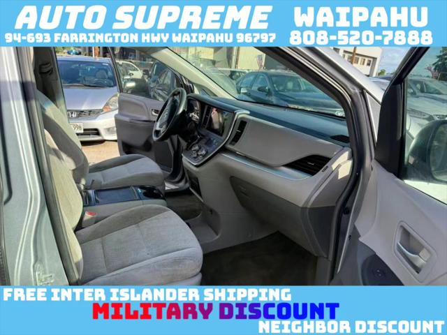 2015 Toyota Sienna LE 7 Passenger