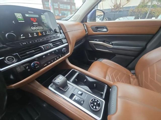 2022 Nissan Pathfinder Platinum 4WD