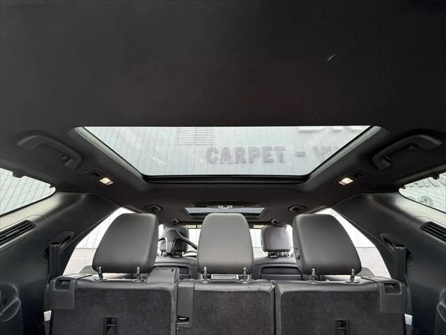2020 Land Rover Discovery Landmark Edition
