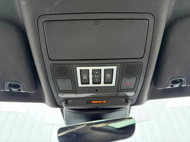 2020 Land Rover Discovery Landmark Edition