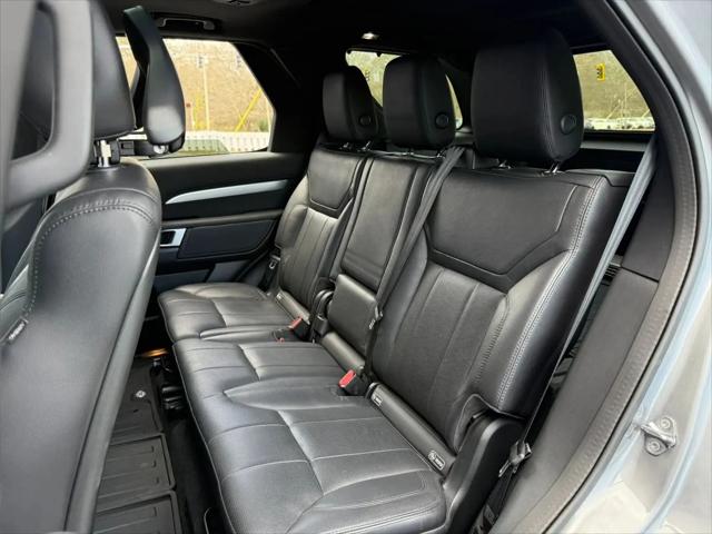 2020 Land Rover Discovery Landmark Edition