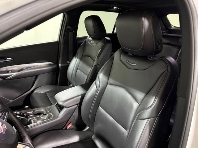 2020 Cadillac XT4 AWD Premium Luxury