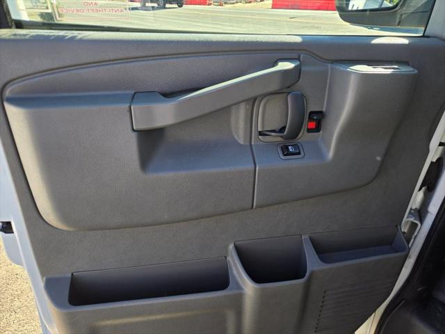 2016 GMC Savana 3500 LS