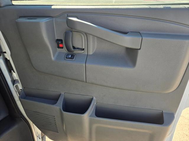 2016 GMC Savana 3500 LS