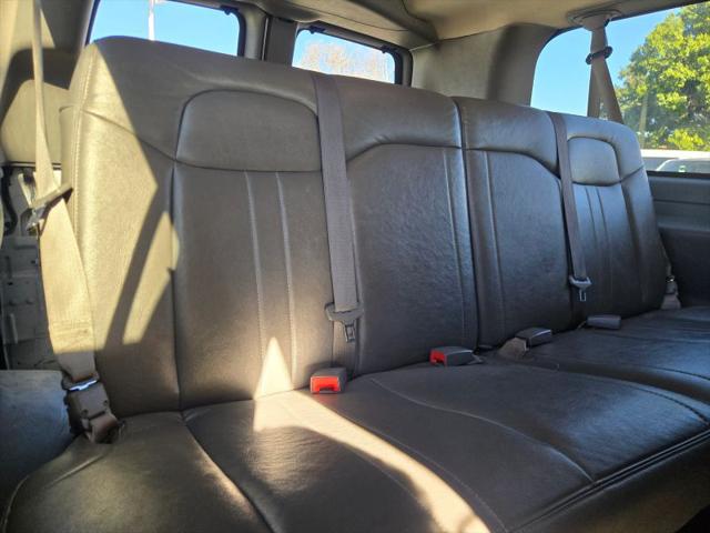 2016 GMC Savana 3500 LS