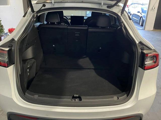 2021 Tesla Model Y Standard Range Rear-Wheel Drive
