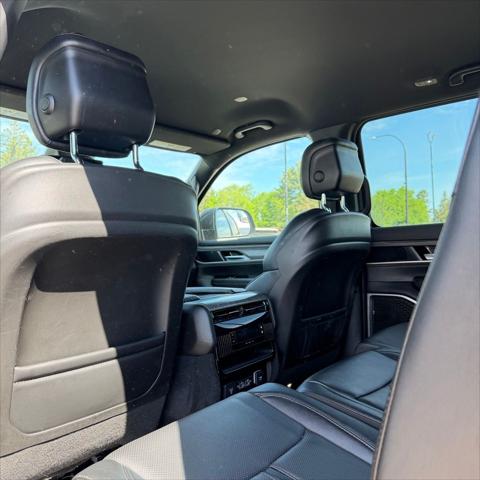 2023 Jeep Wagoneer Series II
