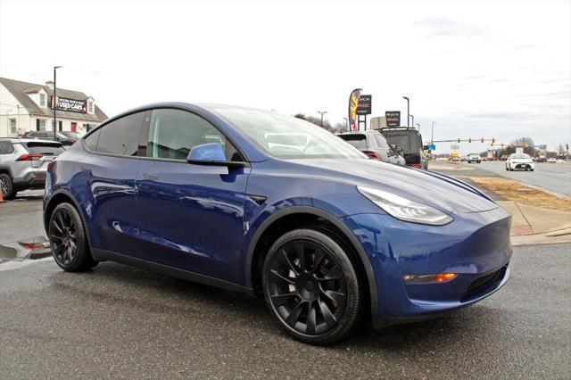 2022 Tesla Model Y Long Range Dual Motor All-Wheel Drive