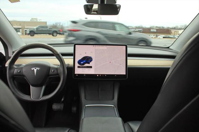 2022 Tesla Model Y Long Range Dual Motor All-Wheel Drive