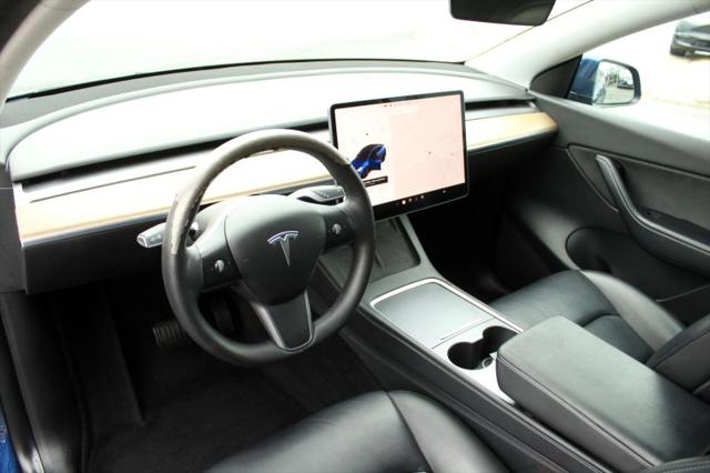 2022 Tesla Model Y Long Range Dual Motor All-Wheel Drive
